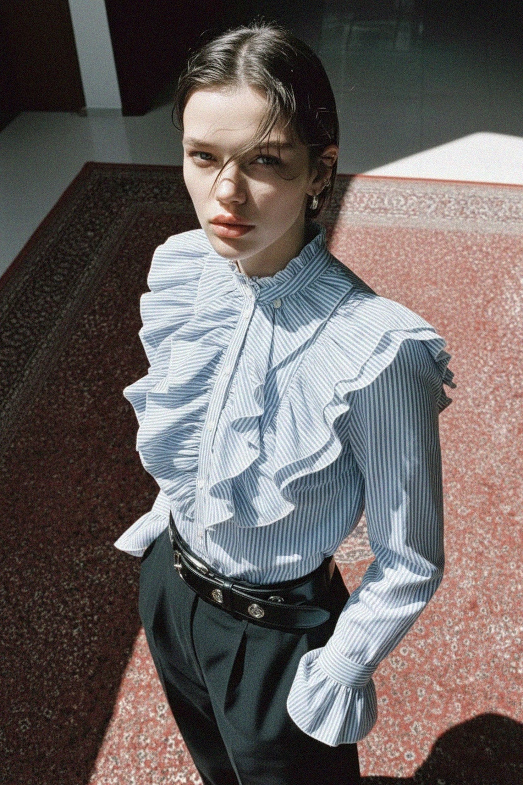 Chic Striped Ruffle Blouse zdjęcie 2