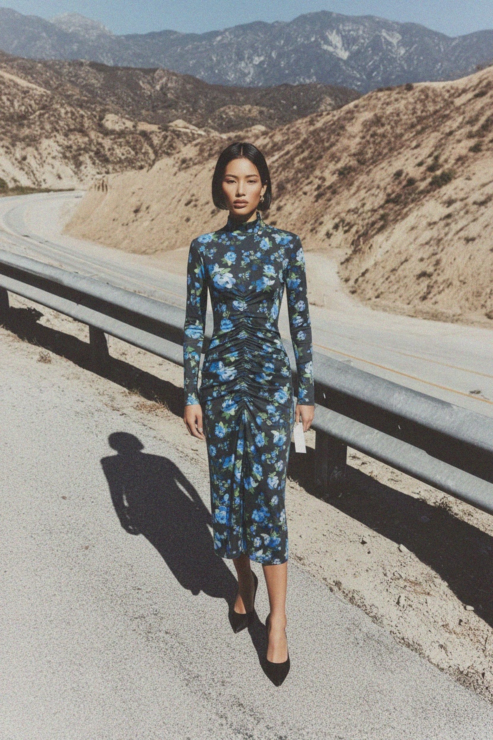 Floral Ruched Long Sleeve Midi Dress zdjęcie 2