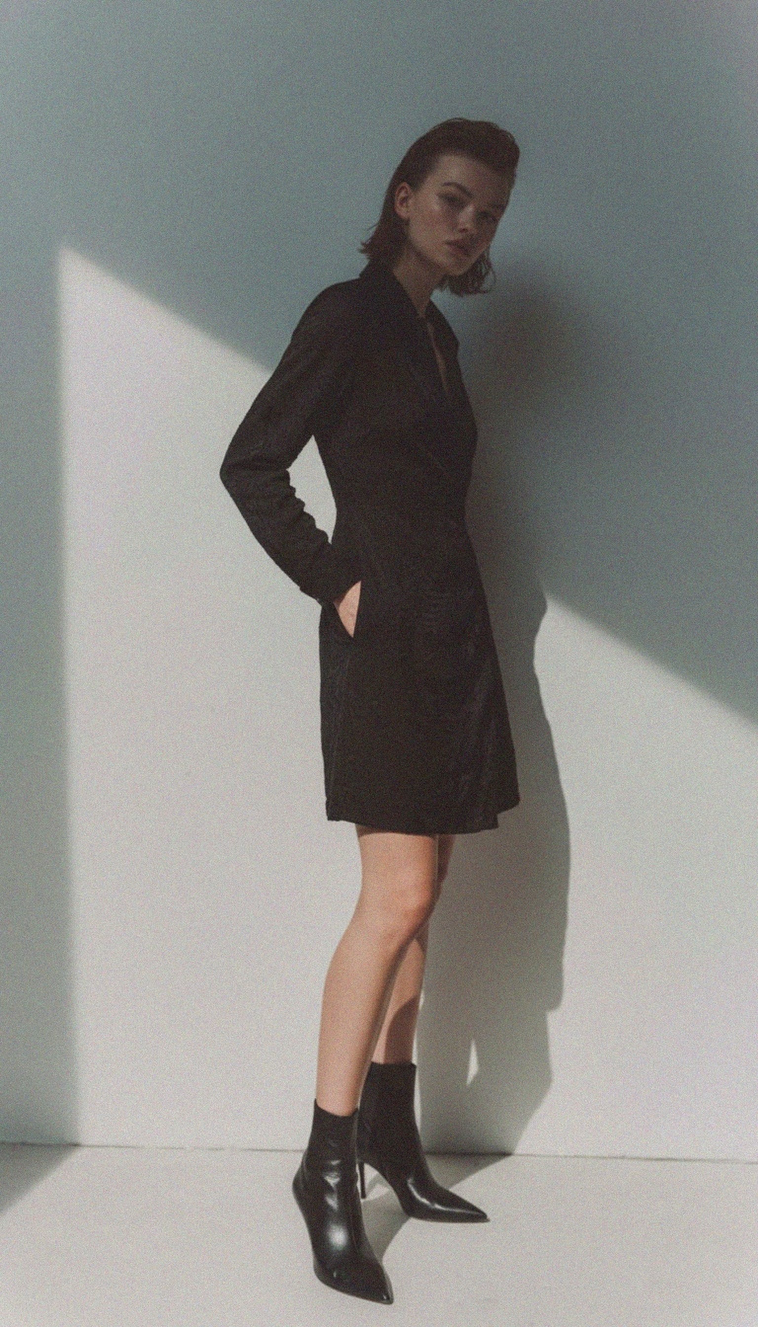 Black Textured Long Sleeve Mini Dress zdjęcie 2