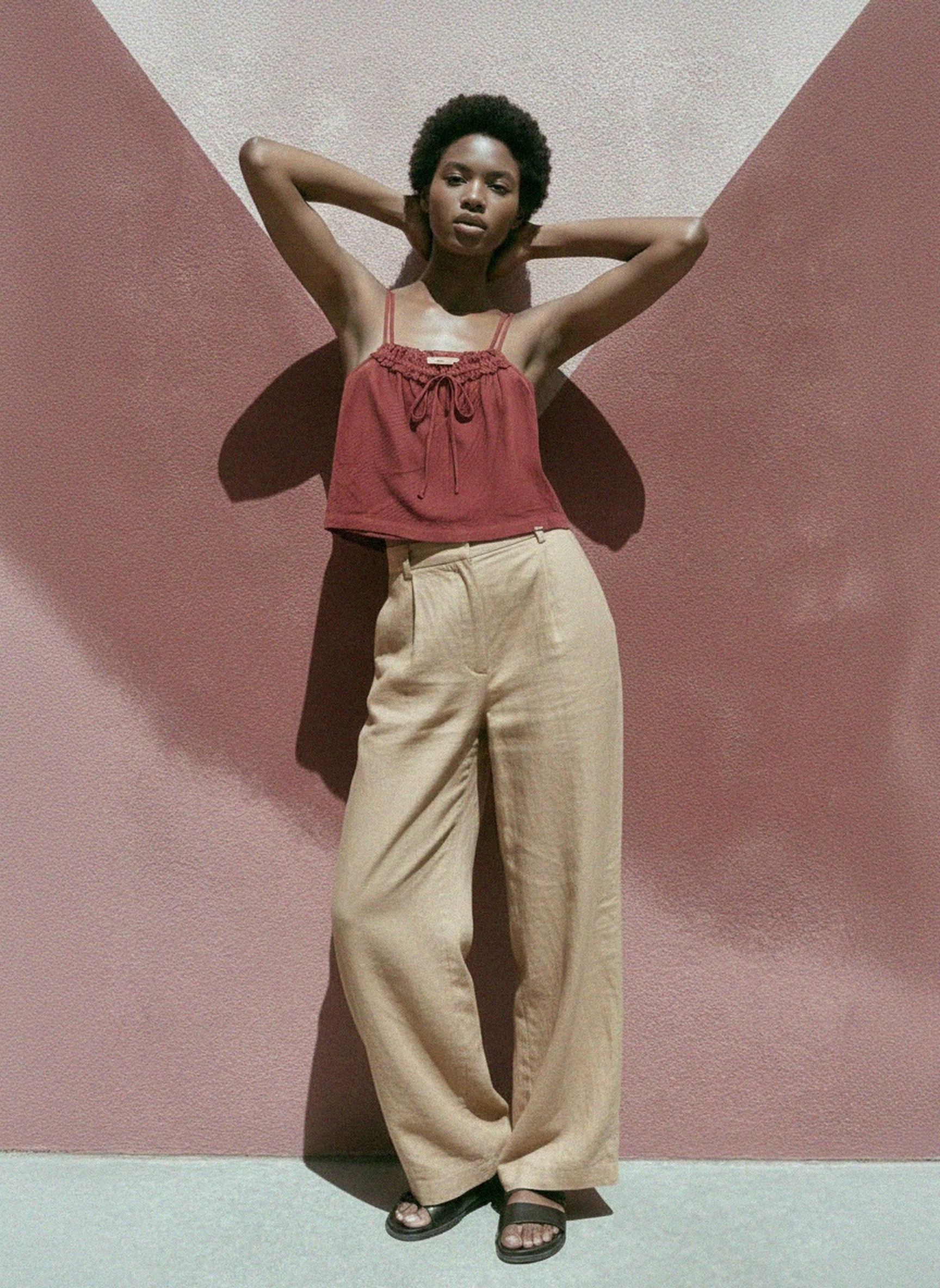 Ruffled Tie-Front Tank Top zdjęcie 2