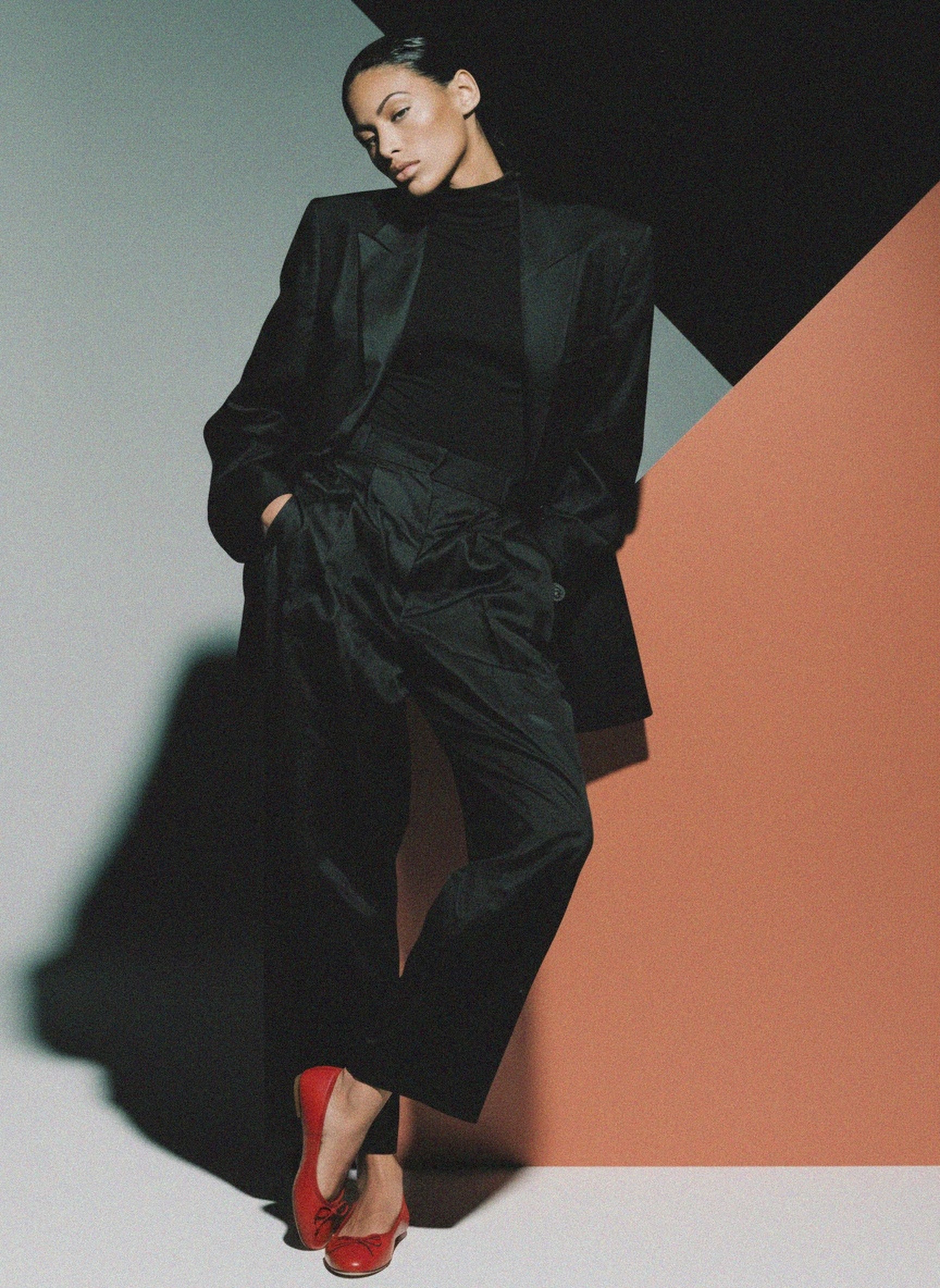 Classic Red Ballet Flats with Bow Detail zdjęcie 2