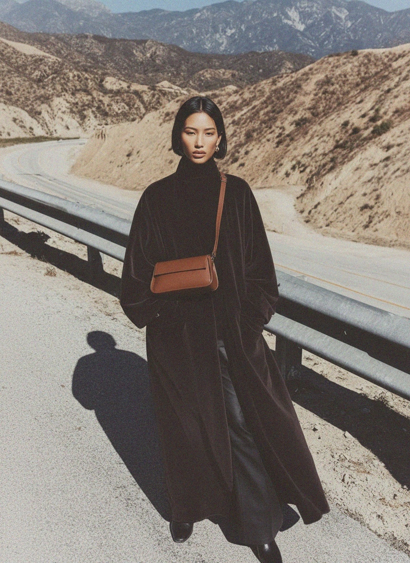 Chic Brown Shoulder Bag for Everyday Style zdjęcie 2