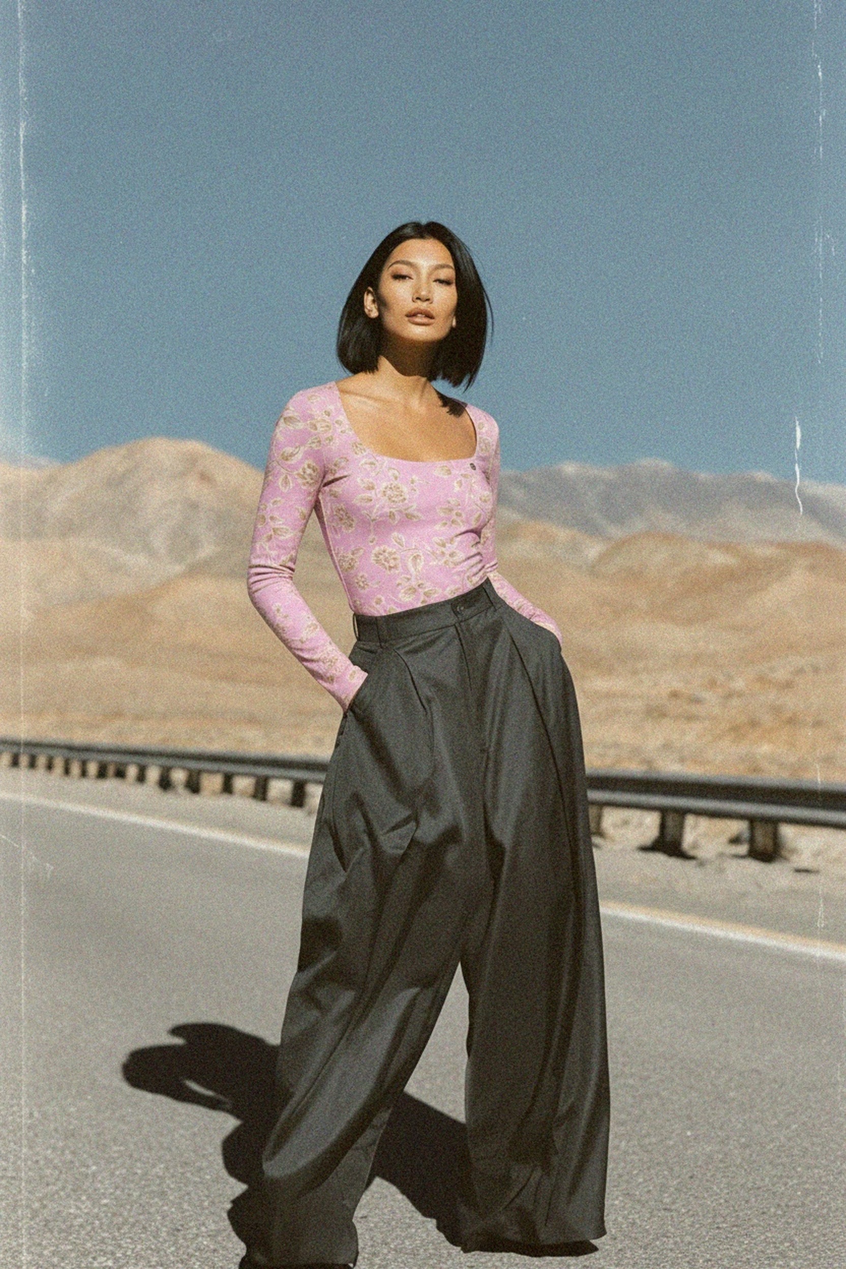 Pink Floral Long-Sleeve Fitted Top zdjęcie 2