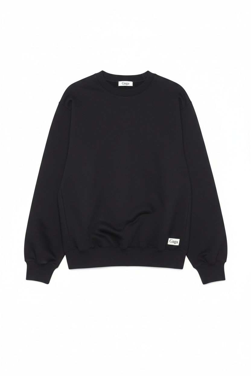 Czarny, obszerny komplet składający się z bluzy i spodni dresowych zdjęcie 1