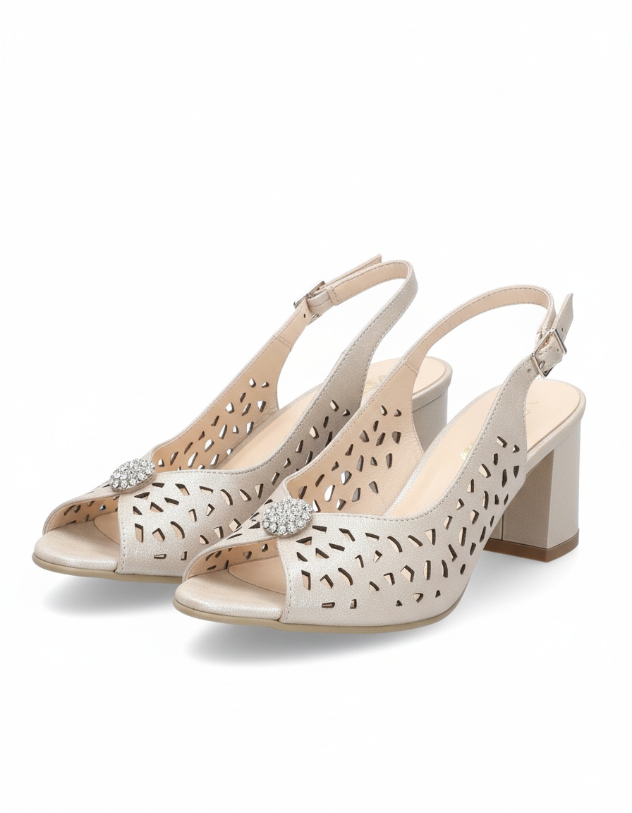 Shimmer Beige Perforated Block Heel Sandal zdjęcie 1