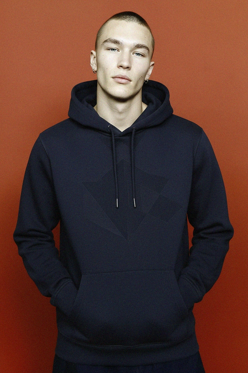 Dynamic Logo Hoodie zdjęcie 2