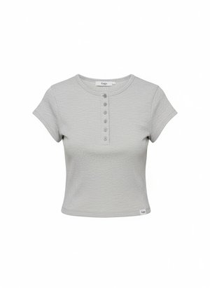 Szary prążkowany top typu henley z krótkim rękawem
