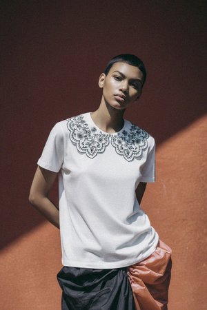 White Scalloped Collar T-shirt with Floral Embroidery