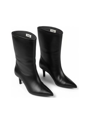 Czarne botki ze spiczastym noskiem i cienkim obcasem