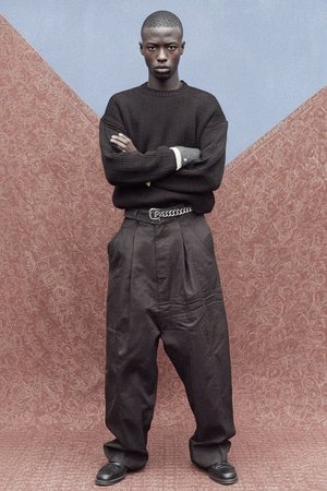 Classic Grey Leather Gloves with Ribbed Cuff