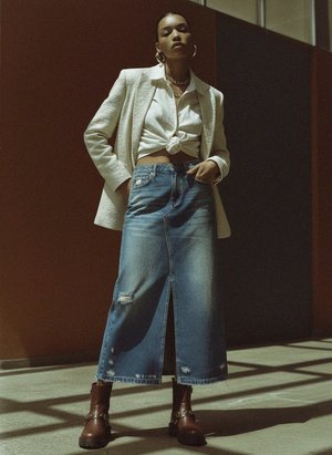 Spódnica maxi z denimu z rozcięciem z przodu