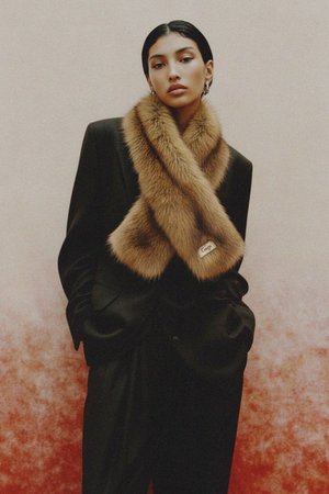 Pluszowy szalik ze sztucznego futra